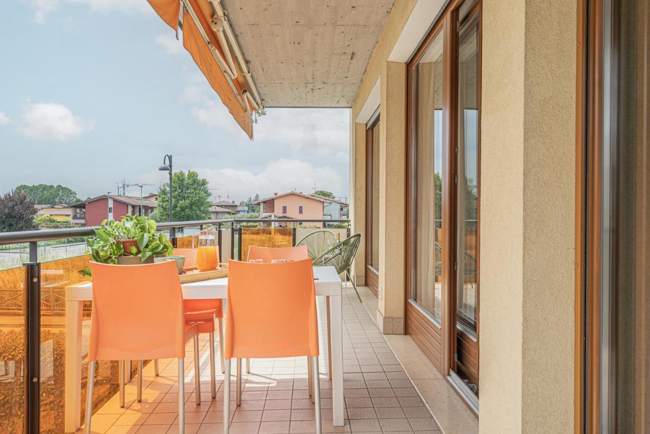 Hygge Family Apartment - One Step Away From The Lake!!! Sirmione Exterior foto
